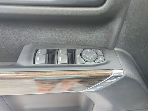Used 2022 Chevrolet Silverado 1500 LT Trail Boss w/ Convenience Package II AWD/4WD image 29