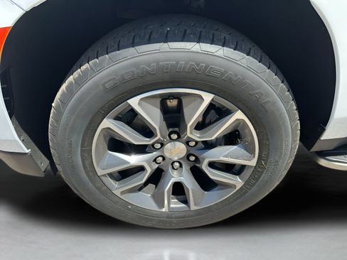 Used 2021 Chevrolet Tahoe LT w/ LT Signature Package AWD/4WD image 11