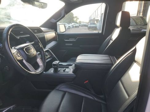 Used 2025 GMC Sierra 1500 Denali AWD/4WD image 19
