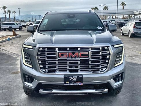 Used 2026 GMC Yukon XL Denali w/ Advanced Technology Package AWD/4WD image 17