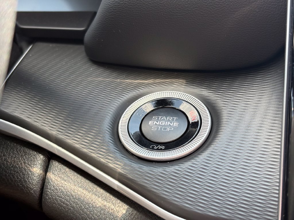 New 2026 Jeep Grand Cherokee Laredo X RWD image 33