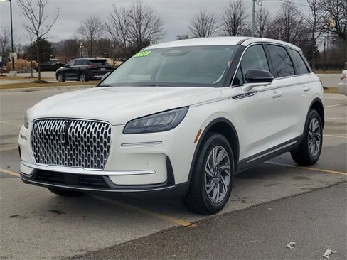 Certified 2023 Lincoln Corsair AWD w/ Equipment Group 101A image 3