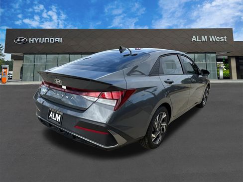 Certified 2025 Hyundai Elantra Sport image 5