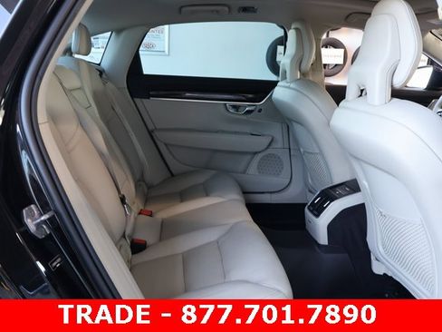 Used 2018 Volvo S90 T5 Momentum w/ Convenience Package image 16