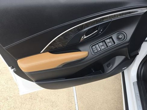 Used 2015 Buick LaCrosse Premium w/ Driver Confidence Package #1 FWD image 22