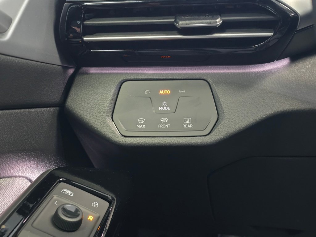 New 2026 Volkswagen ID.4 Pro AWD/4WD image 22