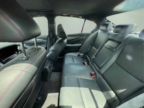 Used 2018 INFINITI Q50 Red Sport 400 w/ Sensory Package (Sport) RWD image 7