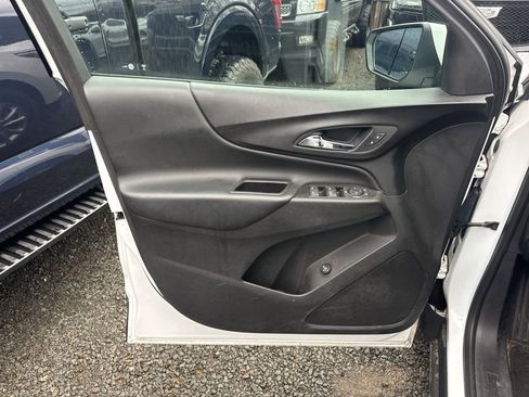 Used 2018 Chevrolet Equinox LT image 15