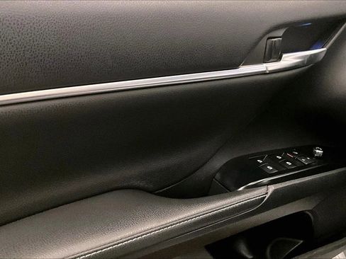 Used 2019 Toyota Camry XSE image 23