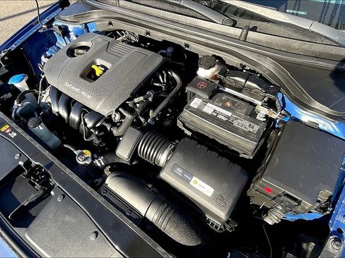 Used 2018 Hyundai Elantra Value Edition w/ Cargo Package image 8