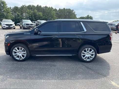 Certified 2022 Chevrolet Tahoe High Country AWD/4WD image 9