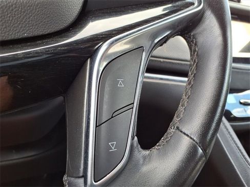 Used 2022 Cadillac XT5 Premium Luxury image 18