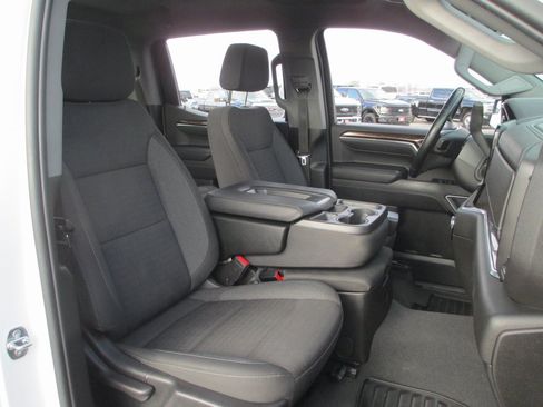 Used 2023 GMC Sierra 1500 SLE image 19