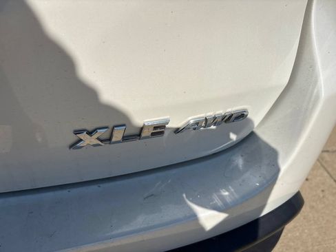 Used 2017 Toyota Highlander XLE AWD/4WD image 26
