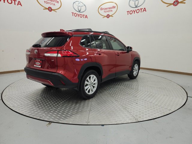 Used 2024 Toyota Corolla Cross LE FWD image 8