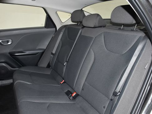 Used 2025 Kia K4 FWD image 27