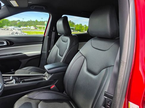 Used 2025 Jeep Compass Limited AWD/4WD image 10