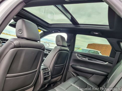 Used 2020 Cadillac XT5 Premium Luxury image 14