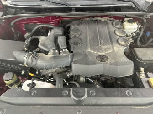 Used 2010 Toyota 4Runner Limited AWD/4WD image 31