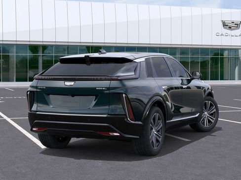 New 2026 Cadillac Lyriq Luxury image 4