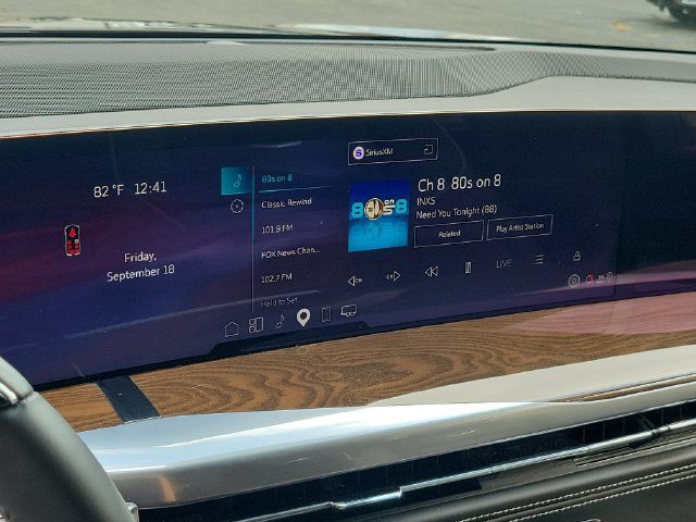 Certified 2025 Cadillac Escalade Sport Platinum AWD/4WD image 15