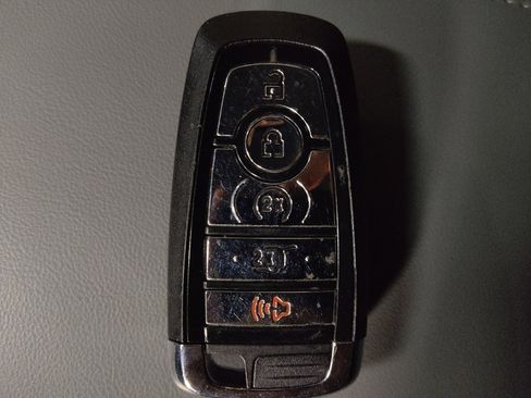 Used 2022 Lincoln Corsair FWD w/ Equipment Group 101A image 32