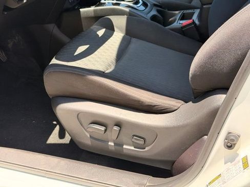Used 2019 Nissan Rogue SV w/ Premium Package AWD/4WD image 22