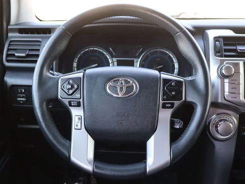 Used 2018 Toyota 4Runner SR5 Premium AWD/4WD image 18