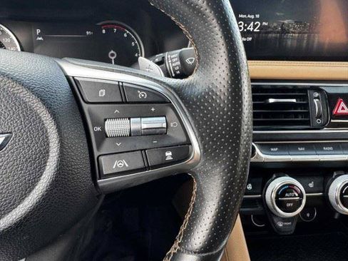 Used 2022 Genesis G70 2.0T w/ Prestige Package AWD/4WD image 26