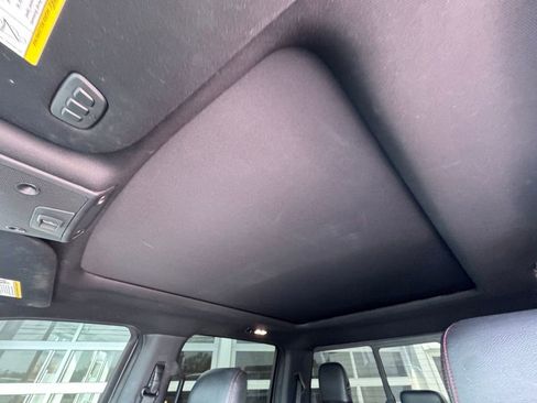Used 2019 Ford F150 Lariat w/ Equipment Group 502A Luxury AWD/4WD image 24