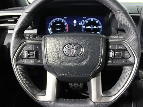 Used 2024 Toyota Tacoma TRD Sport RWD image 5