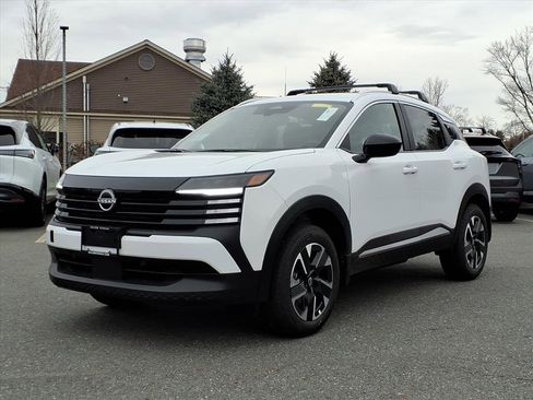 New 2026 Nissan Kicks SV w/ Charging Package image 3