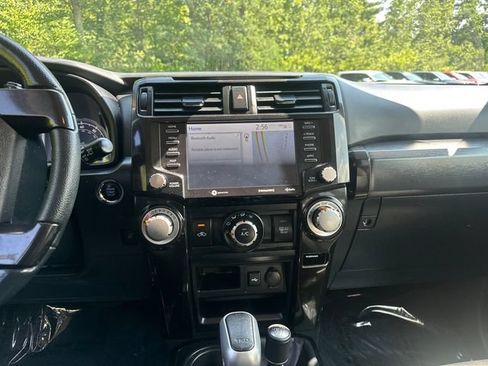 Used 2024 Toyota 4Runner TRD Off-Road Premium w/ Moonroof Package AWD/4WD image 23