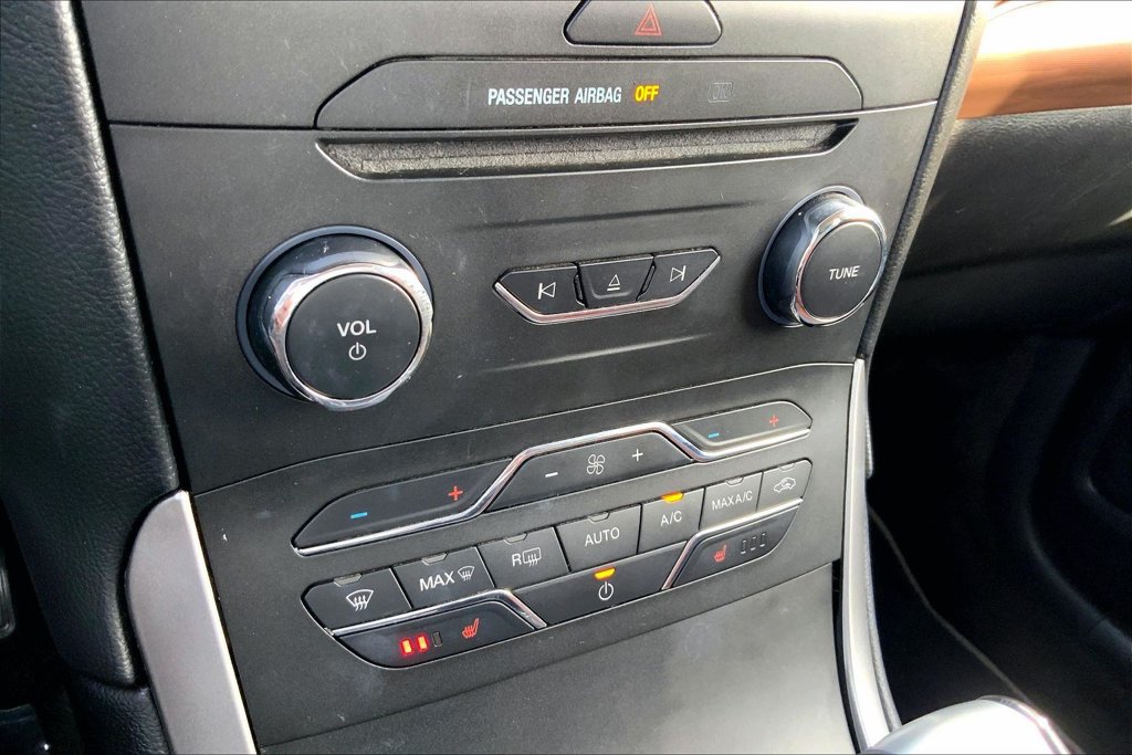Used 2018 Ford Edge SEL w/ Equipment Group 201A AWD/4WD image 22