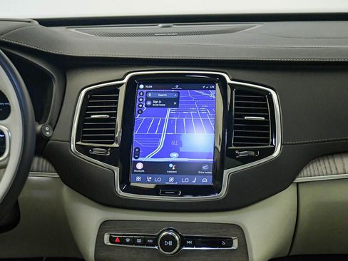 Certified 2023 Volvo XC90 T8 Ultimate w/ Protection Package Premier AWD/4WD image 14