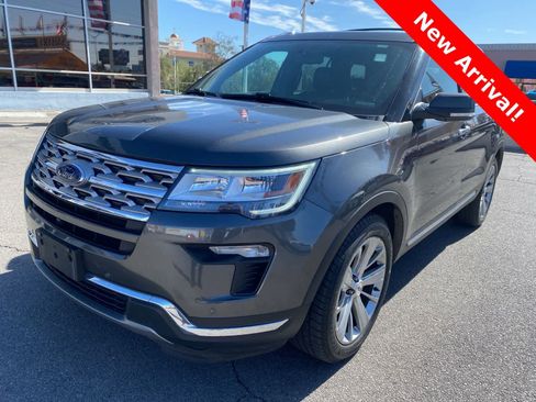 Used 2018 Ford Explorer Limited FWD image 1