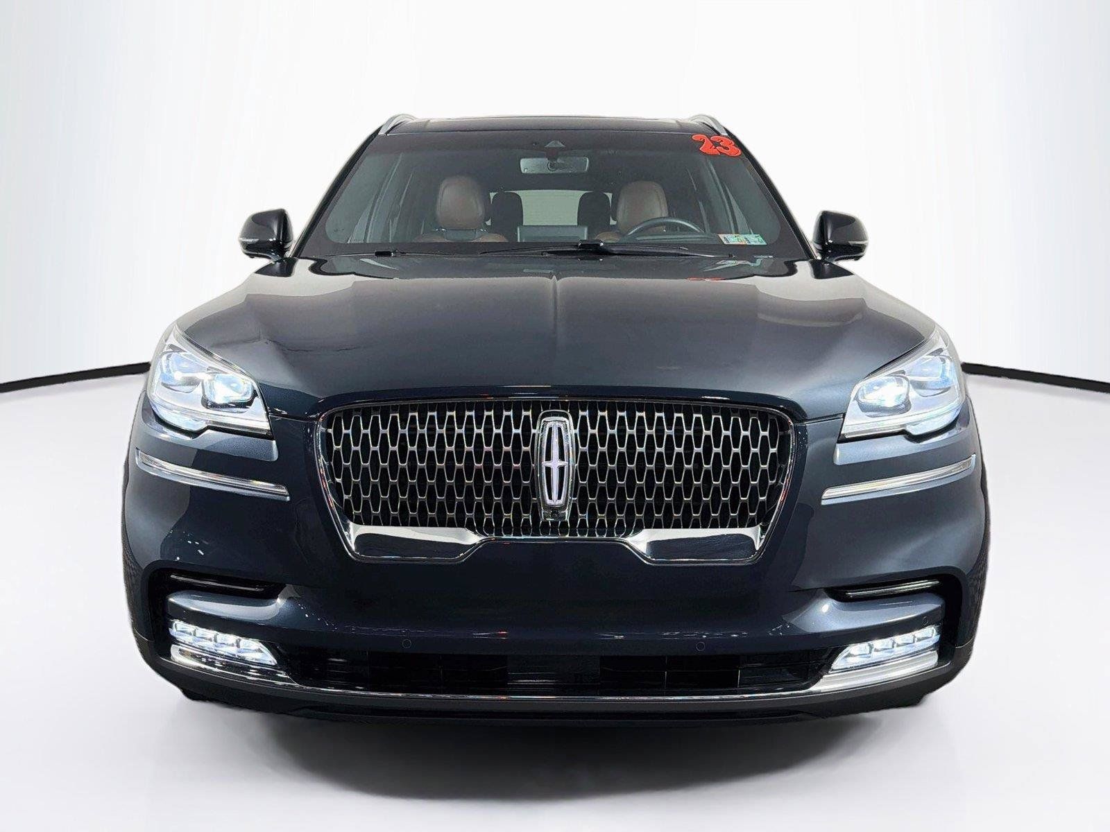 Used 2023 Lincoln Aviator Reserve w/ Equipment Group 201A AWD/4WD image 6