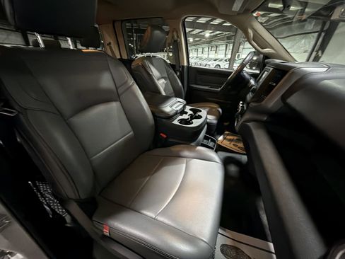 Used 2020 RAM 2500 Tradesman w/ Chrome Appearance Group image 31