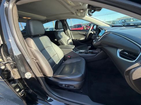 Used 2016 Chevrolet Malibu Premier w/ Driver Confidence Package image 14