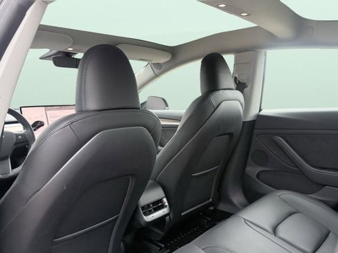 Used 2023 Tesla Model 3 Standard Range RWD image 31