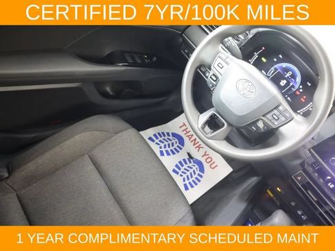 Used 2025 Toyota Camry LE w/ Convenience Package FWD image 15