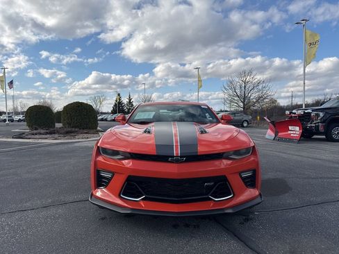 Used 2018 Chevrolet Camaro SS w/ Hot Wheels Edition image 2