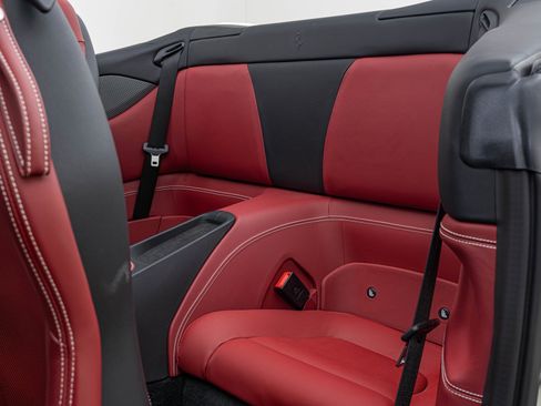 Certified 2020 Ferrari Portofino Base image 39