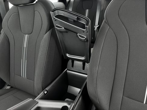 New 2025 Hyundai Elantra Sport FWD image 18