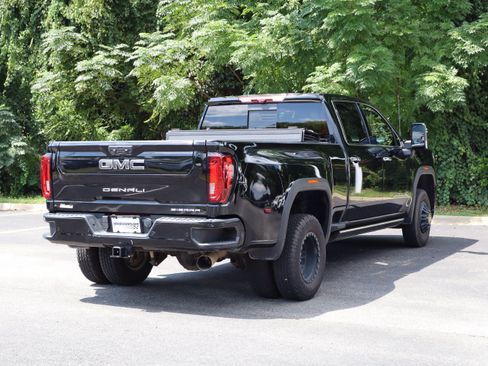 Used 2023 GMC Sierra 3500 Denali w/ Denali Ultimate Package AWD/4WD image 9