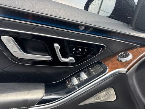 Used 2021 Mercedes-Benz S 580 4MATIC Sedan image 4