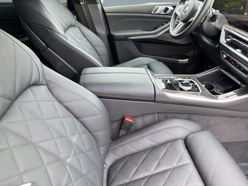Used 2026 BMW X5 M60i AWD/4WD image 31
