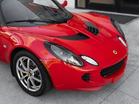 Used 2005 Lotus Elise RWD image 3