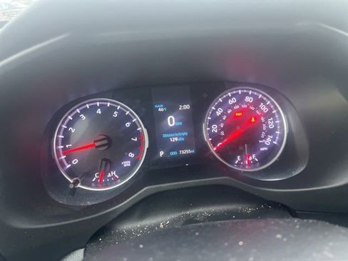 Used 2019 Toyota RAV4 LE image 9