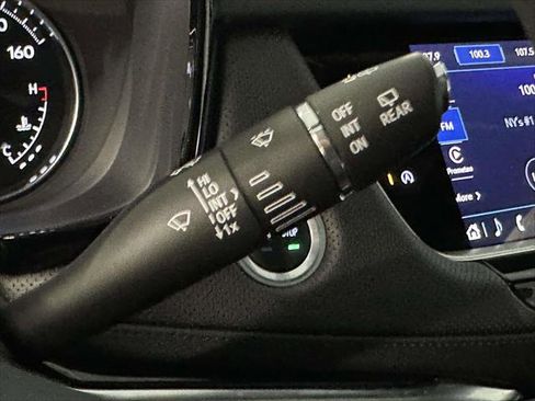 Certified 2024 Cadillac XT6 Luxury image 36